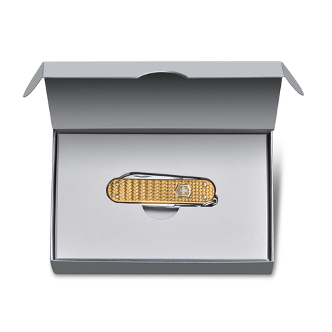 Нож-брелок Victorinox Classic SD Precious Alox, 58 мм, 5 функций, "Brass Gold" (подар. упаковка) 0.6221.408G от прозводителя Victorinox