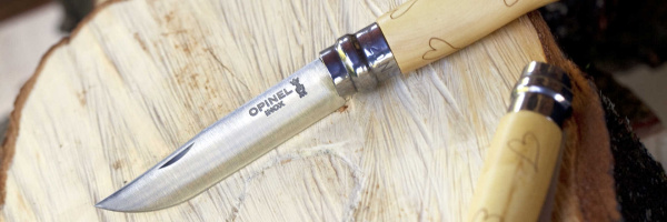 Нож Opinel №7 Nature, нержавеющая сталь, рукоять самшит, гравировка сердца, 001548 001548 от прозводителя Opinel